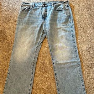 Men’s American Eagle relaxed straight fit jeans size 42x32.